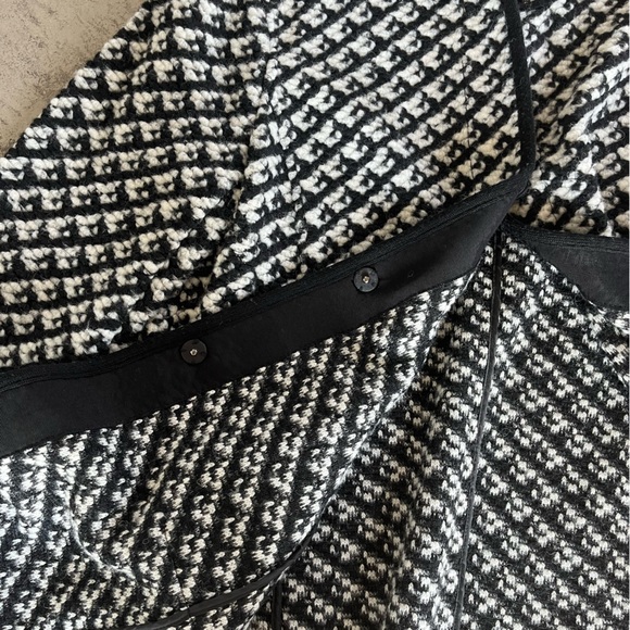 Talbots Black/White Sweater Jacket Size: XLP - Picture 5 of 8